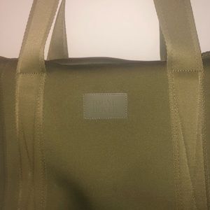 Dagne Dover Landon Carryall